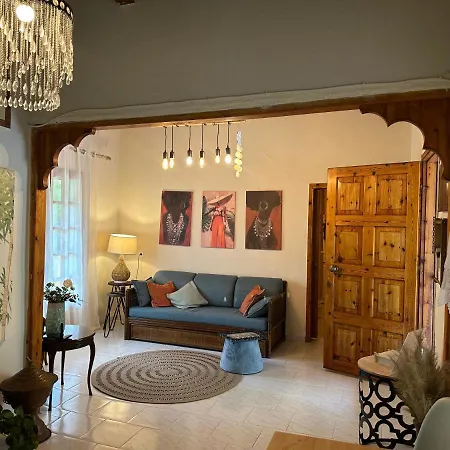Authentic Charm In Sykia, Sithonia Paralia Sikias