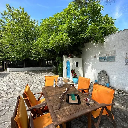 Дом отдыха Authentic Charm In Sykia, Sithonia *